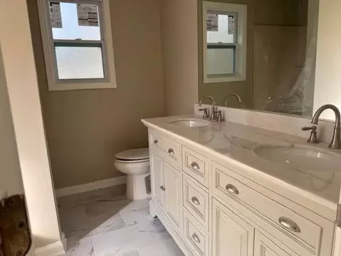 Bath - 25 Oak Crest Ct, Covington, GA 30016 photo 1 of 1
