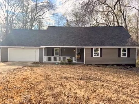 25 Oak Crest Ct, Covington, GA 30016