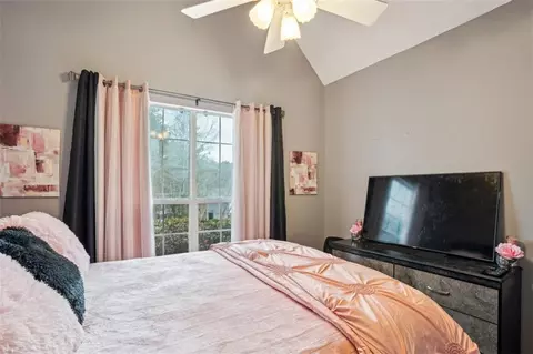 Bedroom - 124 Hampton Brooke Dr, Hampton, GA 30228 photo 4 of 6