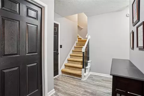 Entry Way - 124 Hampton Brooke Dr, Hampton, GA 30228 photo 4 of 7