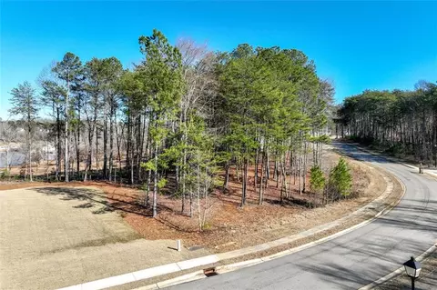 6098 Bluewater Blvd, Gainesville, GA 30506