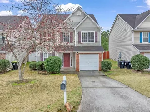 6130 Hickory Lane Dr, Union City, GA 30291