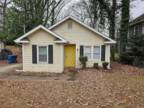 2921 8th St, East Point, GA 30344