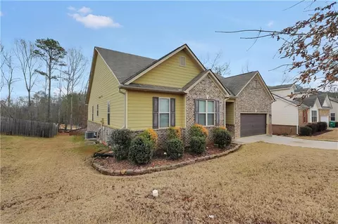 1134 Abundance Dr, Locust Grove, GA 30248