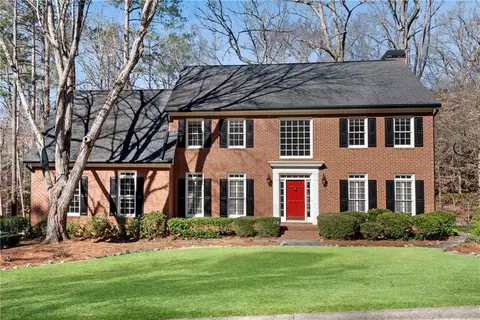 2170 Azalea Dr, Roswell, GA 30075