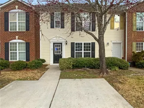 2043 Grove Way, Hampton, GA 30228