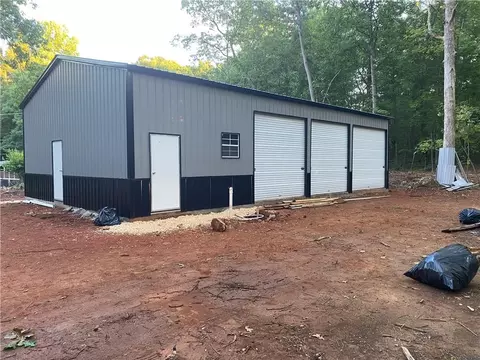 96 Country Creek Rd NE, White, GA 30184