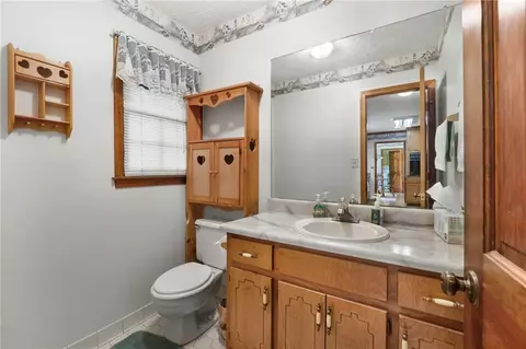 Bath - 113 Bridget Dr, Hampton, GA 30228 photo 1 of 4