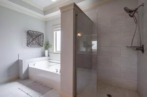 Bath - 2239 Granite Path Ct, Bethlehem, GA 30620 photo 4 of 7