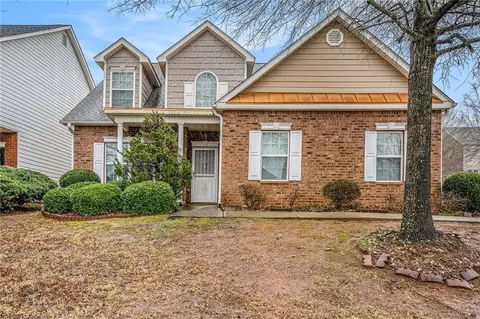 140 Whimsical Ct, Locust Grove, GA 30248