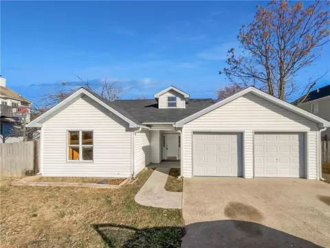 3782 Westchase Dr, Marietta, GA 30066