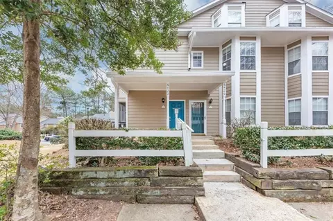 6422 Pinebark Way, Morrow, GA 30260