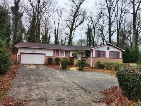 6696 Brookwood Cir, Jonesboro, GA 30236
