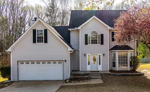 2812 Lake Vista Dr, Buford, GA 30519