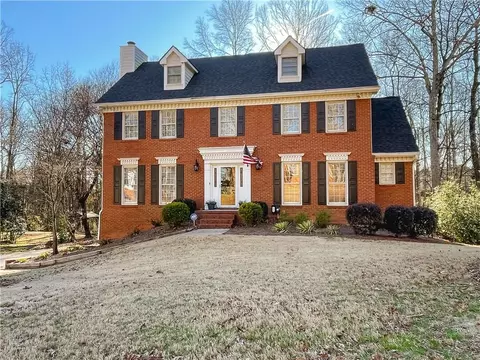 2120 Chartwell Ct, Lawrenceville, GA 30043