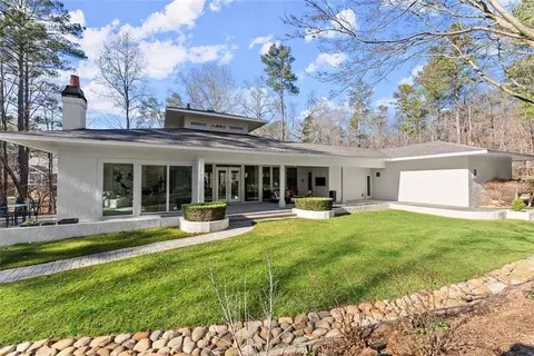 6393 Snelling Mill Rd, Flowery Branch, GA 30542