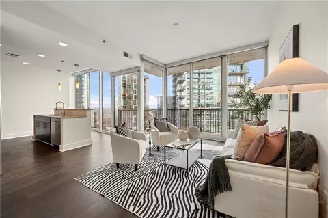 1080 Peachtree St NE #2207, Atlanta, GA 30309
