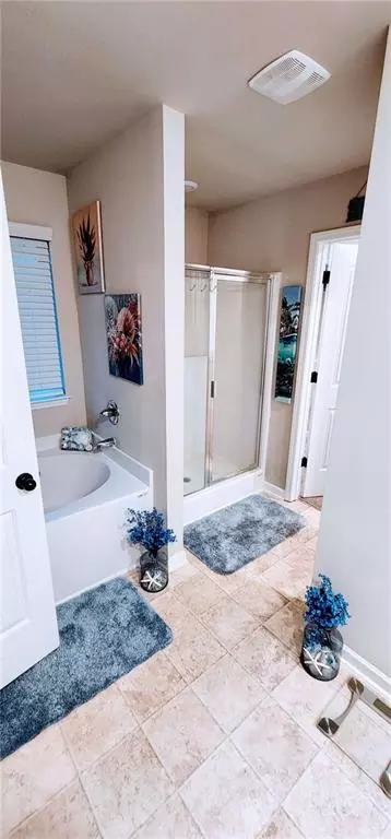 Bath - 11700 Brightside Pkwy, Hampton, GA 30228 photo 2 of 3