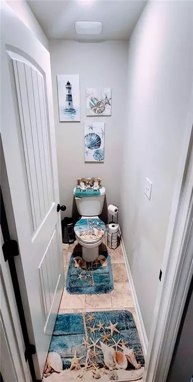 Bath - 11700 Brightside Pkwy, Hampton, GA 30228 photo 3 of 3