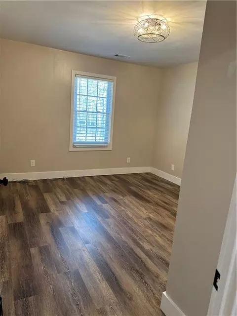 381 Grove Level Rd, Commerce, GA 30529 photo 3