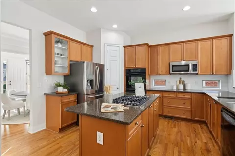 Kitchen - 3260 Compass Way, Milton, GA 30004 photo 2 of 3