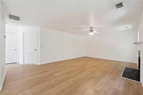 6474 E Meyer Dr, Morrow, GA 30260 photo 7