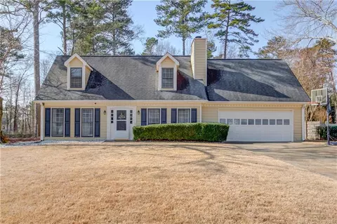4808 Sunview Ct, Suwanee, GA 30024