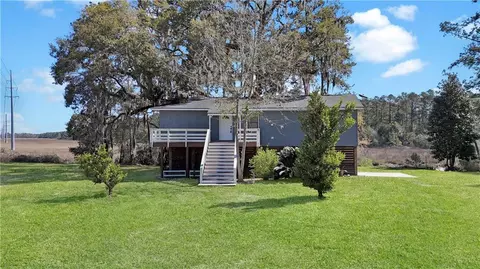 Exterior - 987 E 1st St, Midway, GA 31320 photo 2 of 2
