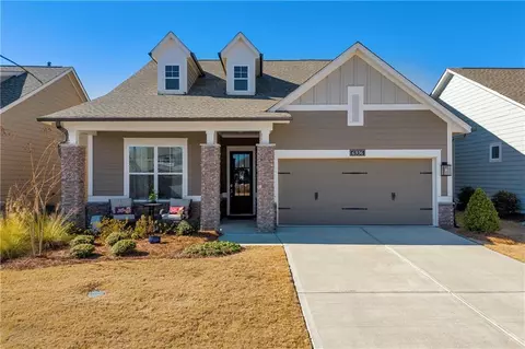 6936 River Rock Dr, Flowery Branch, GA 30542
