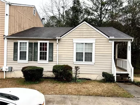 6473 Bedford Ln, Lithonia, GA 30058
