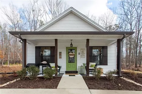 7621 Maple Pl, Murrayville, GA 30564