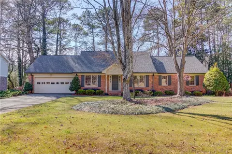 851 Maxie Ln, Lawrenceville, GA 30044
