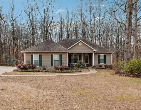 7295 Hickory Bluff Dr, Cumming, GA 30040