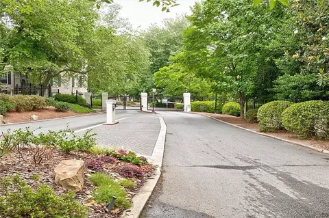 3687 Essex Ave #17, Atlanta, GA 30339