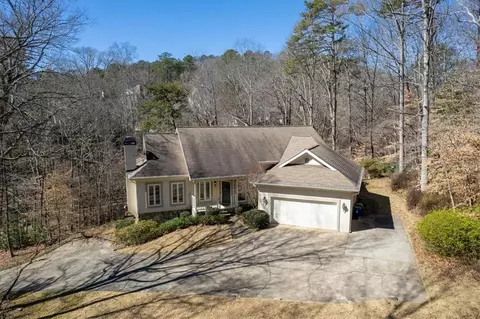 3854 W Nancy Creek Pl NE, Atlanta, GA 30319