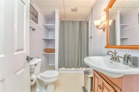 Bath - 31 Heather Cir, Cave Spring, GA 30124 photo 7 of 8