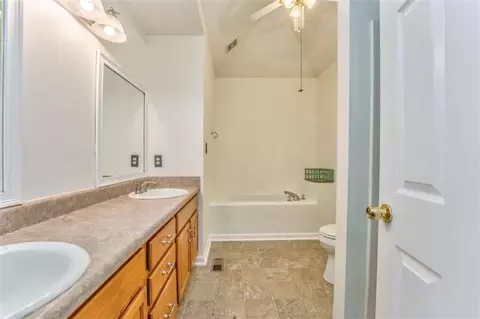 Bath - 31 Heather Cir, Cave Spring, GA 30124 photo 1 of 8