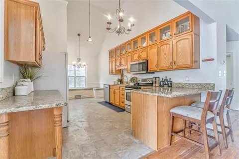 Kitchen - 31 Heather Cir, Cave Spring, GA 30124 photo 3 of 5
