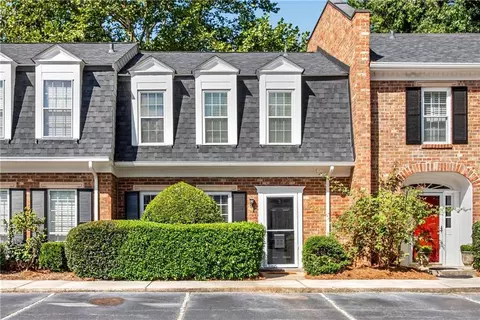 5 Spring Green Pl, Atlanta, GA 30318