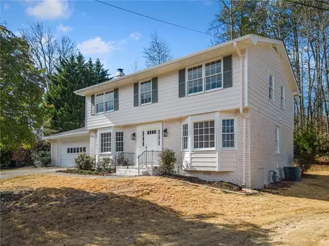 4590 Mountain Creek Dr NE, Roswell, GA 30075