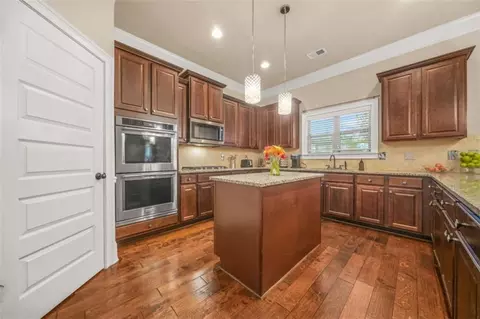 Kitchen - 1305 Lanier Ct, Hampton, GA 30228 photo 3 of 4