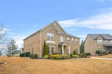 Exterior - 1305 Lanier Ct, Hampton, GA 30228 photo 7 of 11