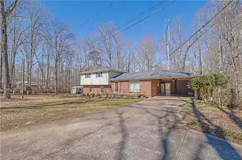 4822 Cool Springs Rd, Gainesville, GA 30506