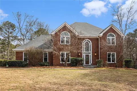 2331 Rabbit Farm Cir, Loganville, GA 30052
