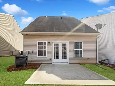 Exterior - 180 Fieldview Ln, Covington, GA 30016 photo 2 of 2