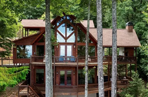 251 Ridge Cir, Blue Ridge, GA 30513