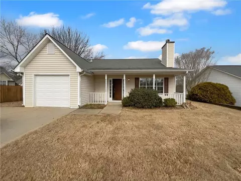 328 Village Ln, Stockbridge, GA 30281