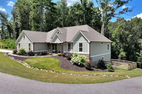 989 Yonah Lake Dr, Sautee Nacoochee, GA 30571