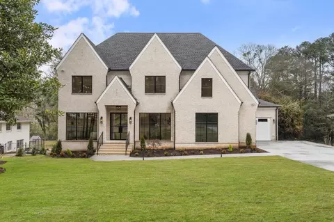 4895 Lansbury Dr, Atlanta, GA 30342