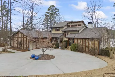 407 Currahee Pt, Toccoa, GA 30577